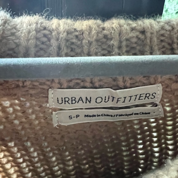 Urban outfitters sweater - www 